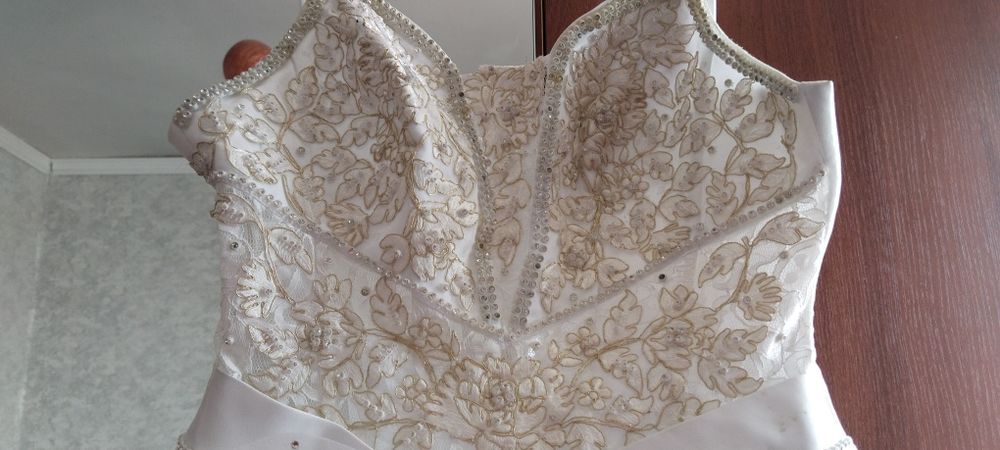 Свадебное платье срочно не дорого