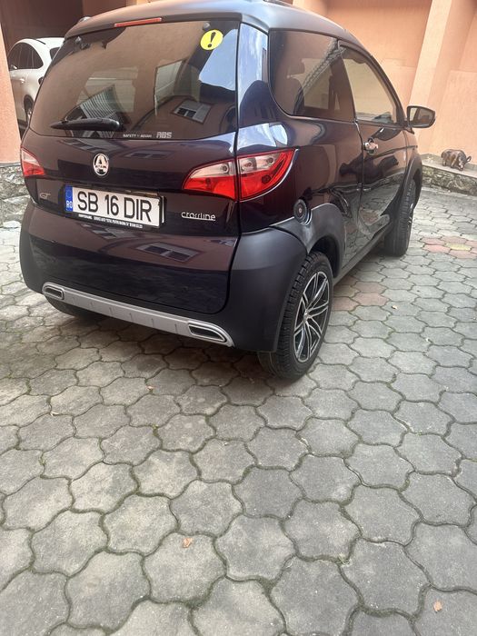 Vand aixam cu 4 locuri