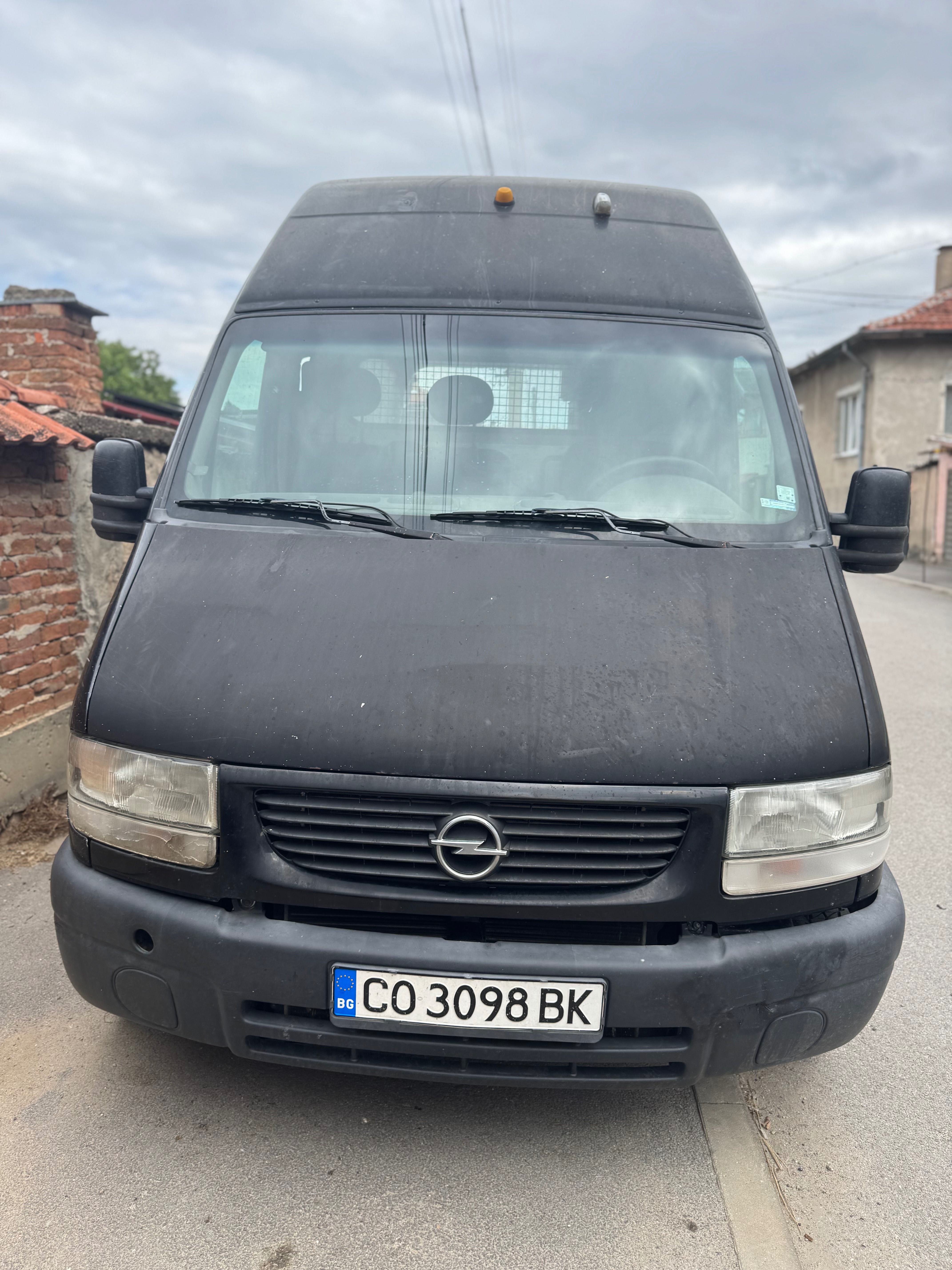 Бус Opel Movano 2.8