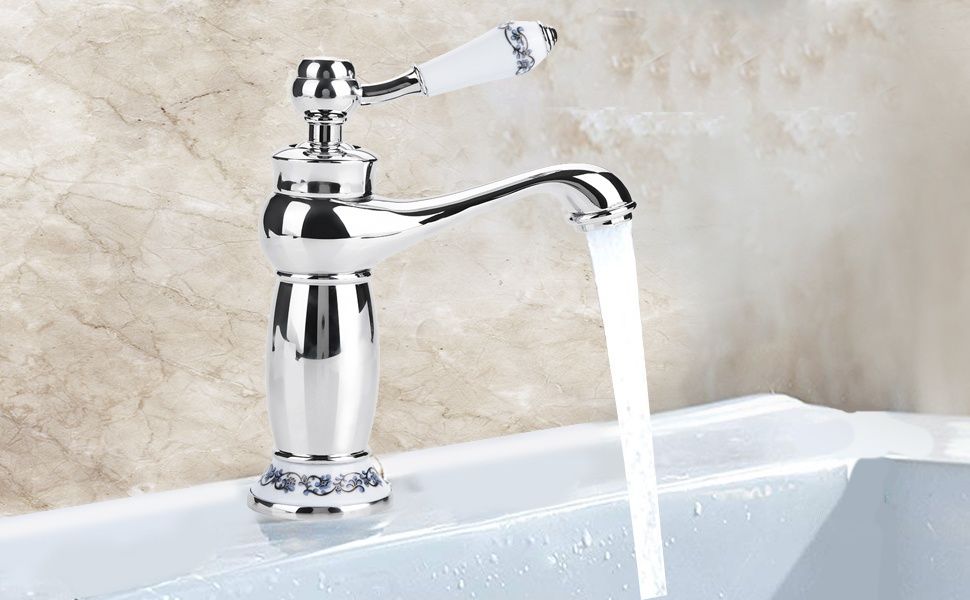 Винтидж/ ретро смесител за мивка за баня с флорални мотиви