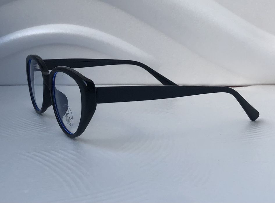 Прозрачни дамски очила за компютър