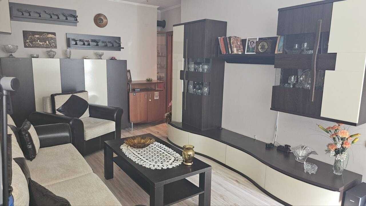 Тристаен ОБЗАВЕДЕН апартамент кв. Каменица 2
