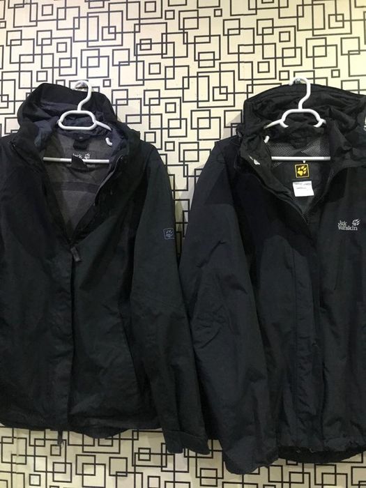 Geci sport North Face diverse