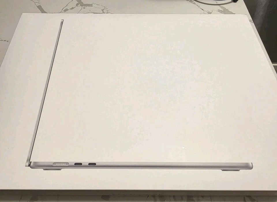 MacBook Air 15 M3 24/512 новый