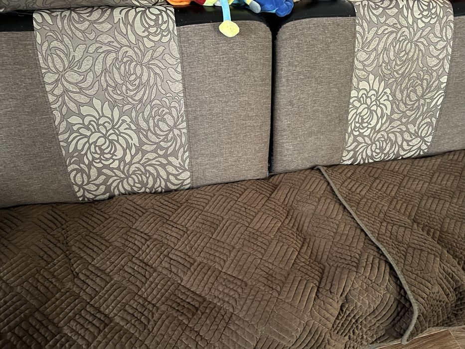 Продам диван и кресла