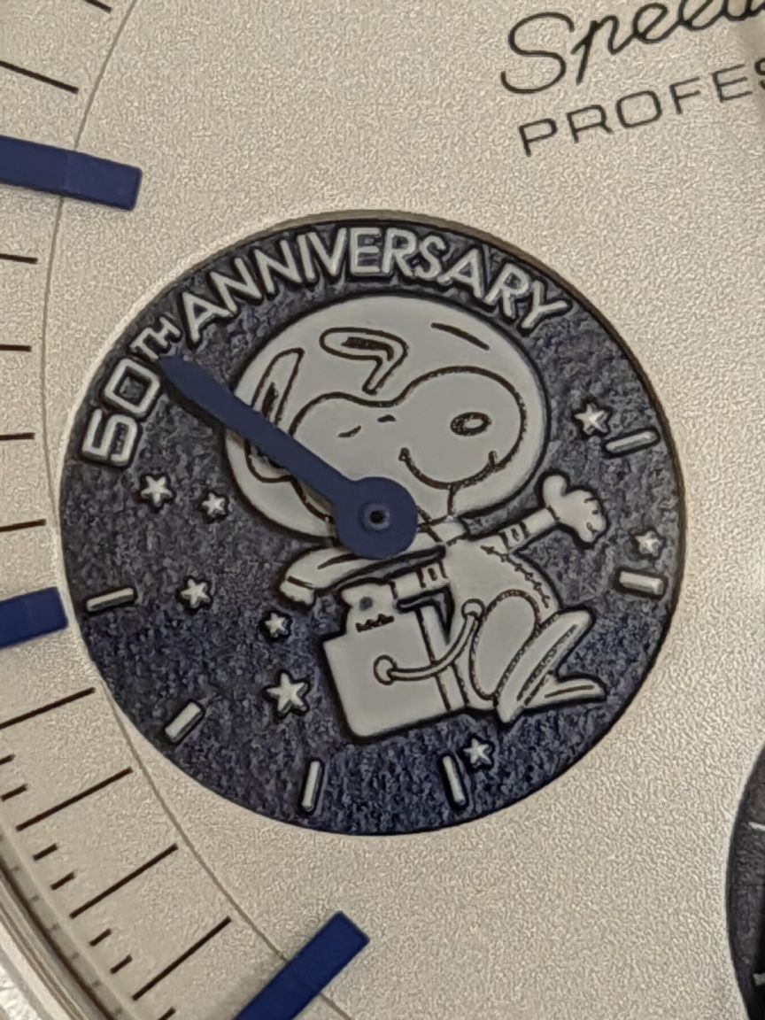 Omega Speedmaster Silver Snoopy 50th anniversary Edition chronograph