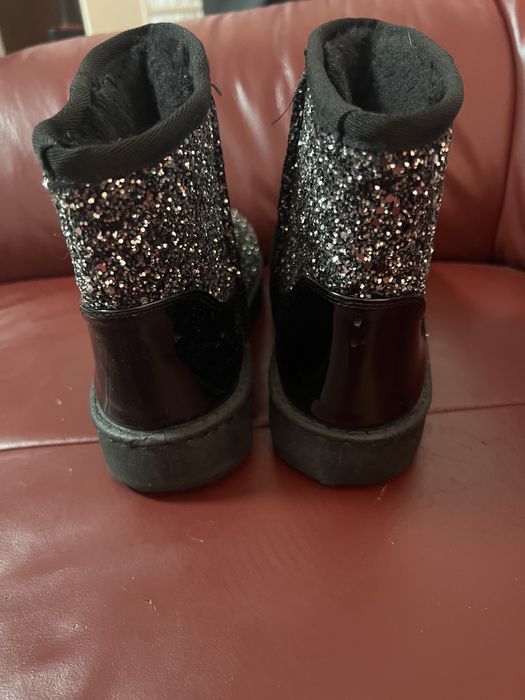 Cizme UGG style stralucitoare argintii glitter