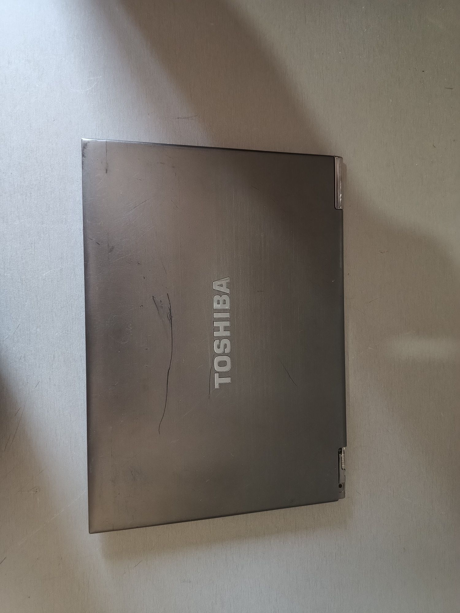 Vind leptop Toshiba Intel core i7