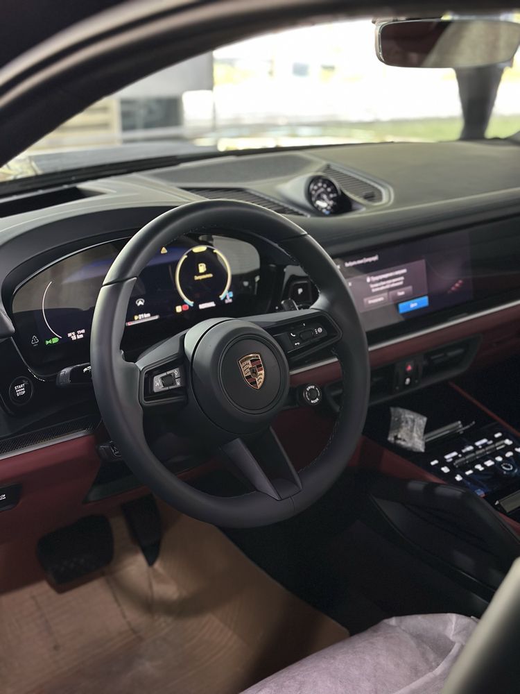 Porsche Cayenne Coupe 2025