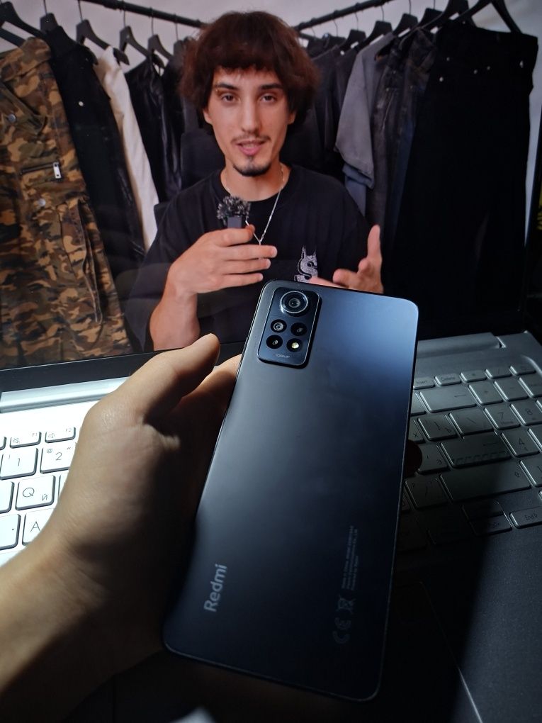 Продаю Redmi Note 12 Pro 4G 8/256