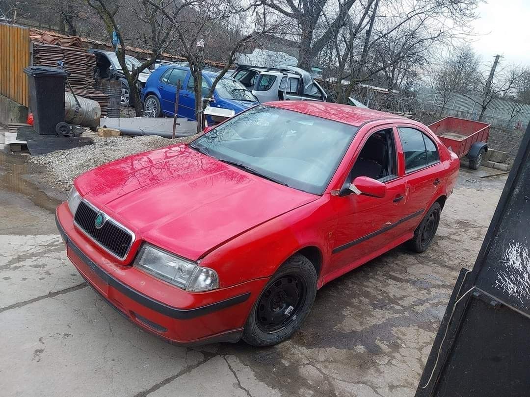 Dezmembrez Skoda octavia 1 1.9 AGR