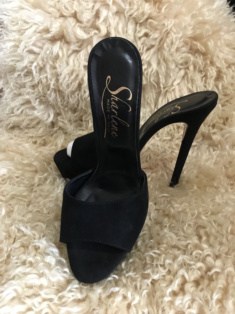 Pantofi cu toc inalt
