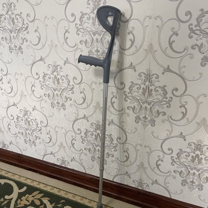 Продается костыл