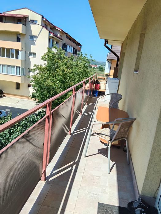 Proprietar.Vind apartament 3 camere