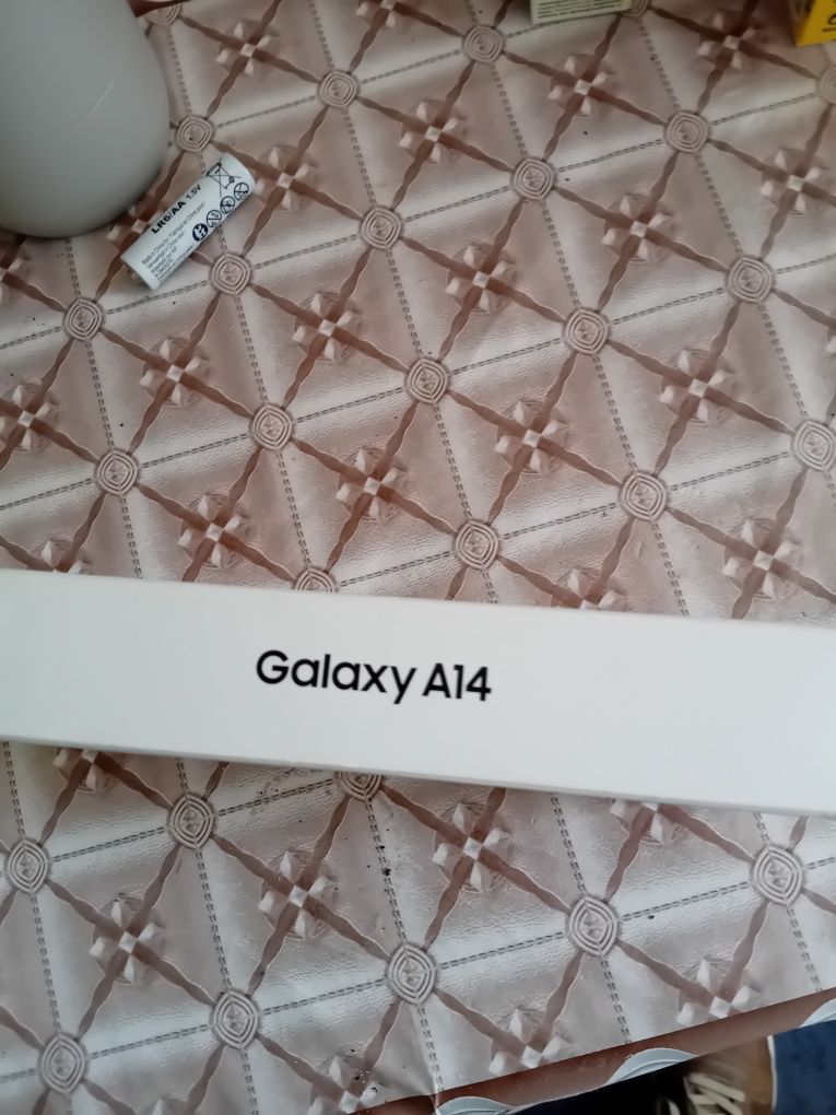 Samsung galaxy A14 64 giga 4 ram