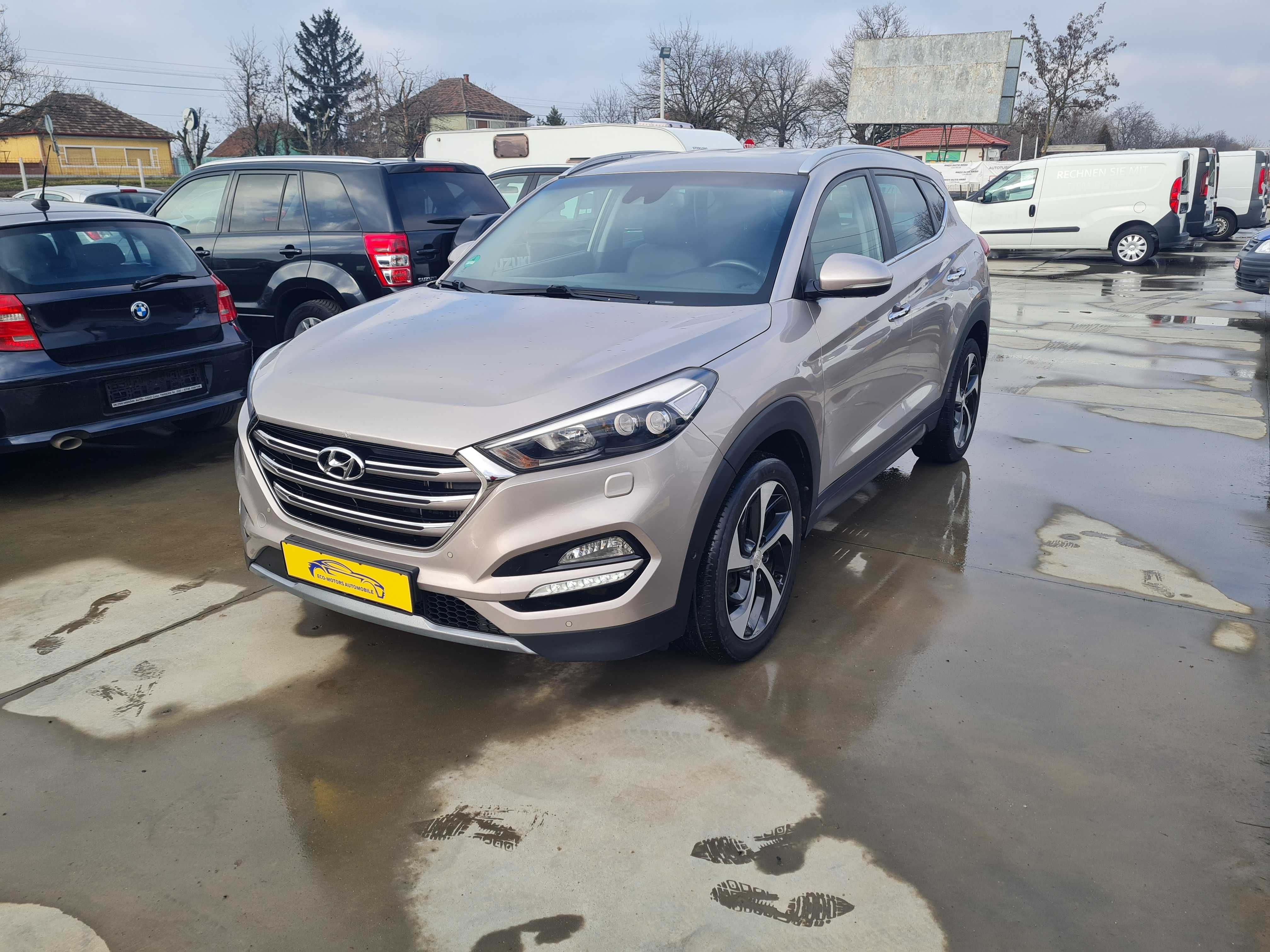 Hyundai Tucson 2.0. CRDI   4 X 4    217 c.p.  an 2016
