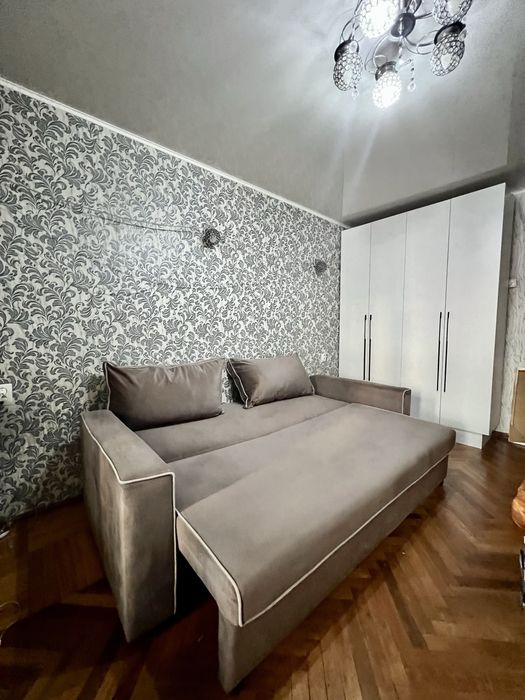 Продаем диван и 2 шкафа