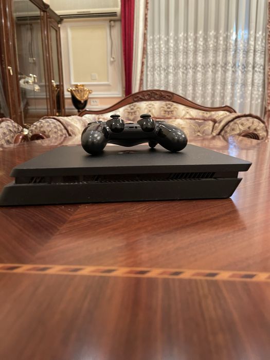 Playstation 4 1TB 18 oyin bor nathi kelishtirib beraman