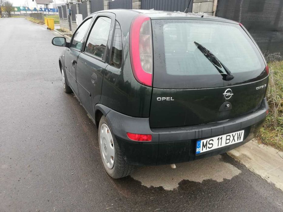 Opel corsa c 2001