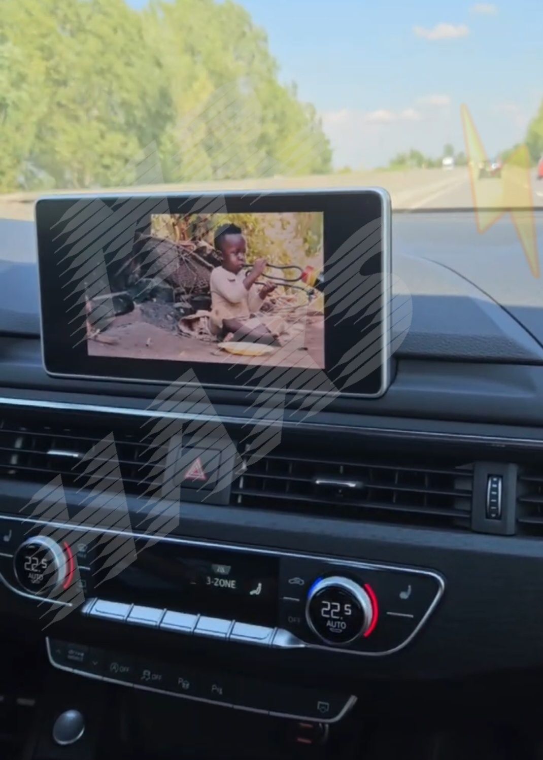 Activare video in motion VIM Audi A3 A4 A5 A6 A7 A8 Q3 Q5 Q7 Q8 VAG