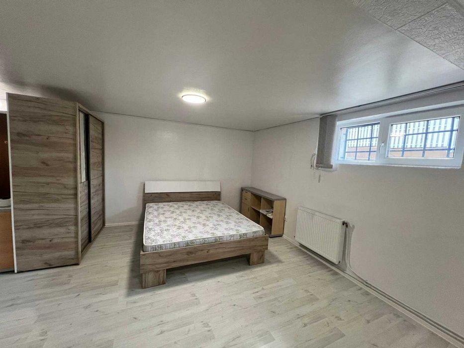 Garsoniera in Zorilor, la demisol, str Mircea Eliade