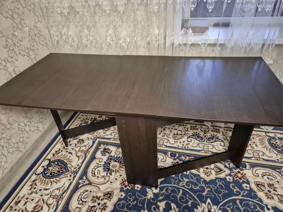 Продам стол в хорошем состоянии