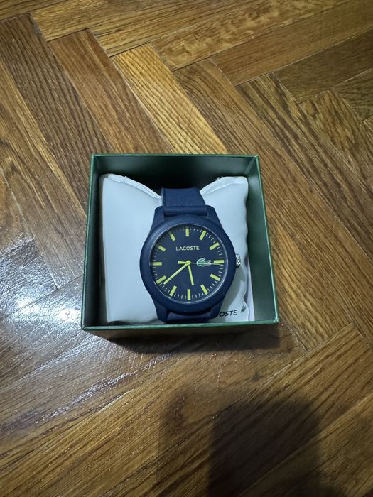 Vând ceas Lacoste