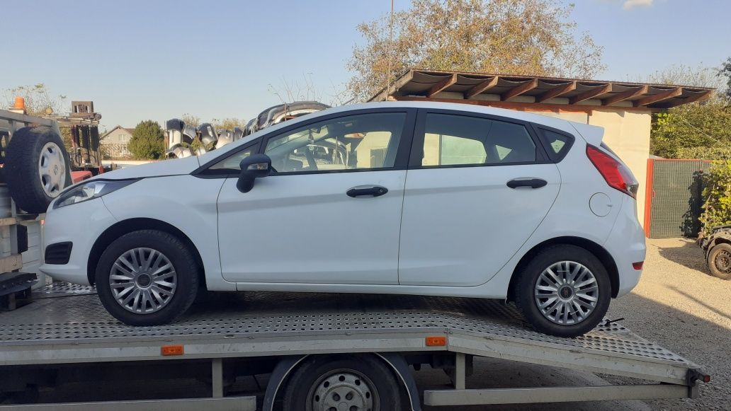 Dezmembrez Piese Ford Fiesta 1.0 din 2013