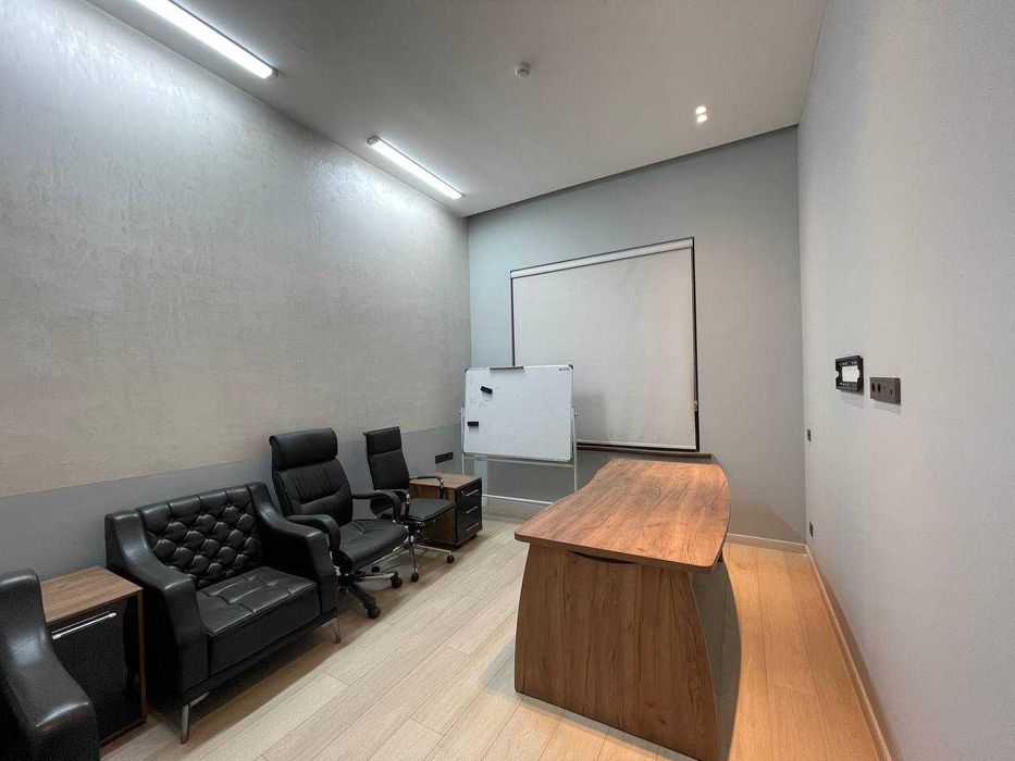 Офис в аренду на Паркентском. Стильный ремонт! Частично МЕБЕЛЬ. 330квм