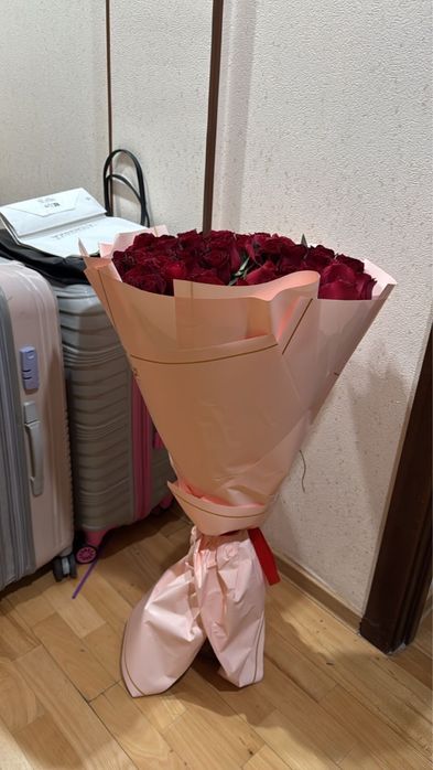 Метровые розы 51 шт