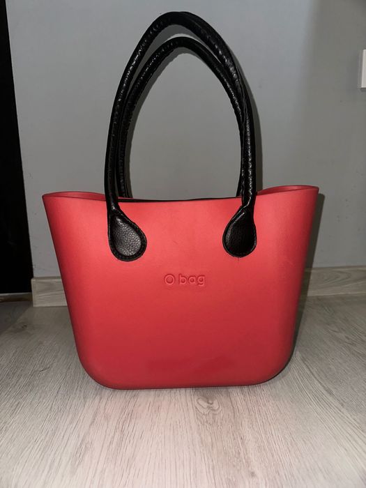 O bag - червена чанта