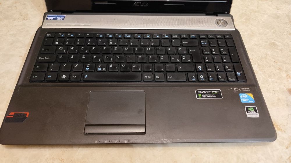 Лаптоп ASUS N61J