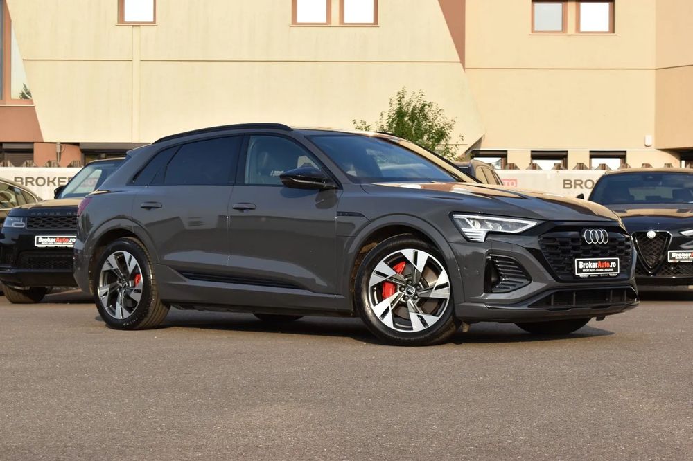 Audi Q8 Audi Q8 e-tron 55 Quattro 408cp, Matrix,Suspensie,HUD,Garanție