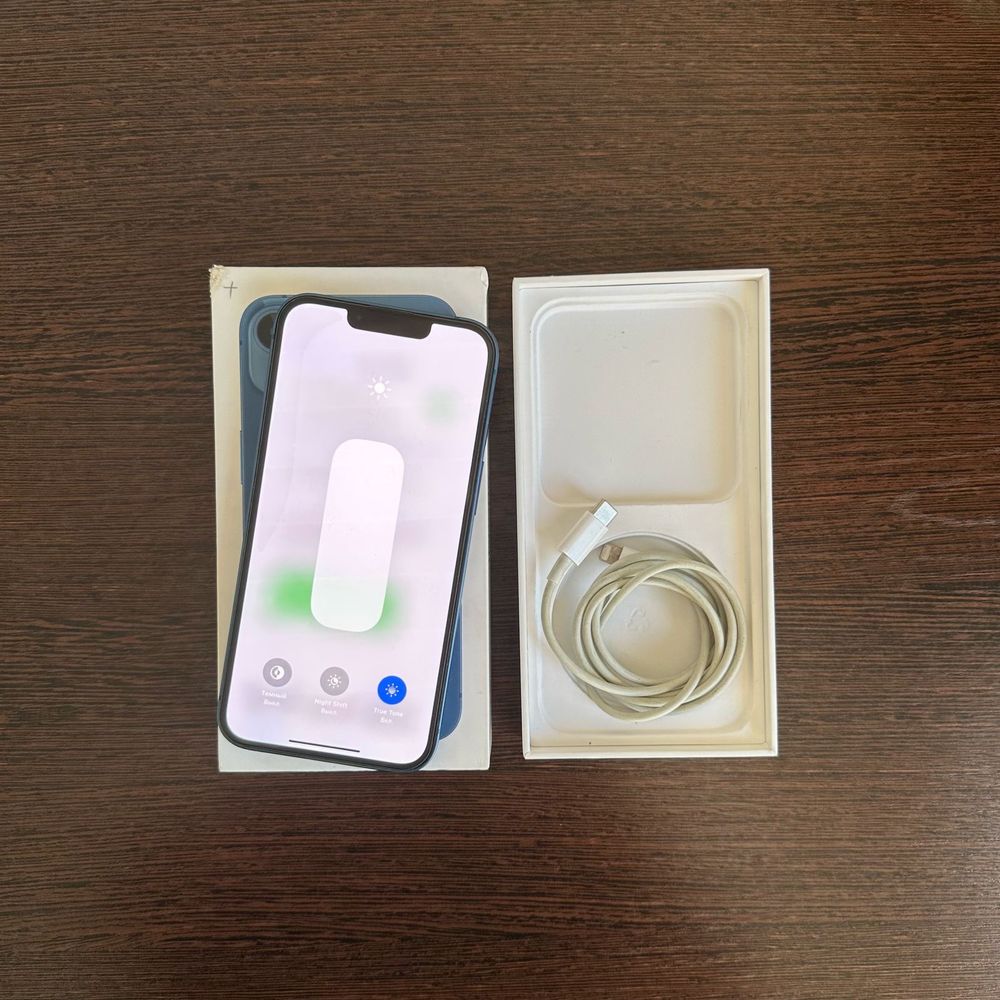 Продается iPhone 13 в идеальном состоянии