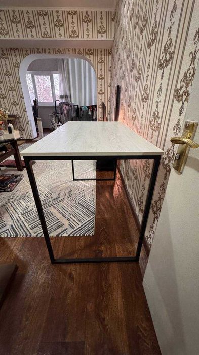 Стол лофт хай тек