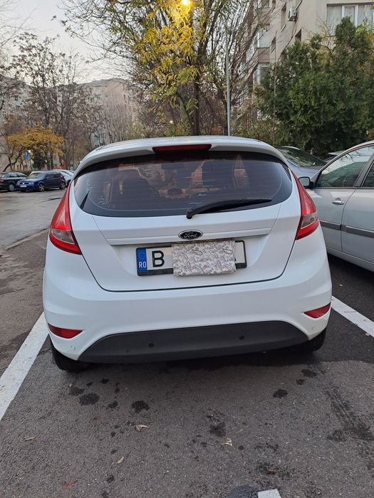 Ford Fiesta 2011 benzina