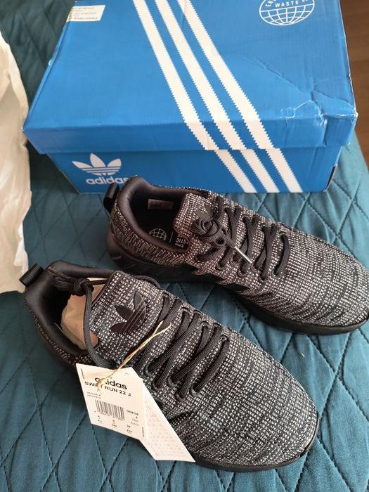 Маратонки Адидас 38 номер