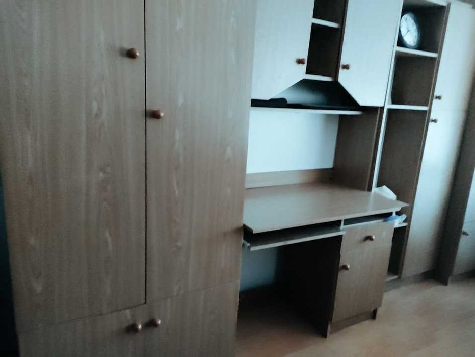 Vând mobilă tineret, ideala pentru cameră de copil sau dormitor mic.