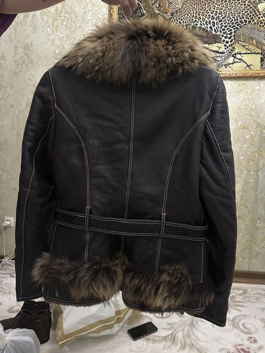 Продается Женская дубленка !