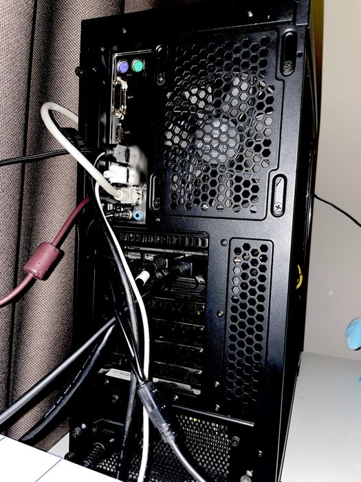 Геймърски компютър PC RYZEN 7 2700 / GTX 1660 Ti / 64GB RAM