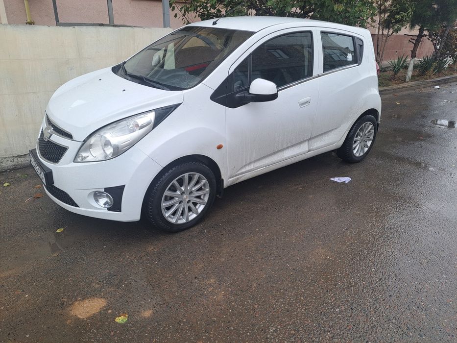 Spark Sotiladi 2011 yil 3 poz 350.000 probeg