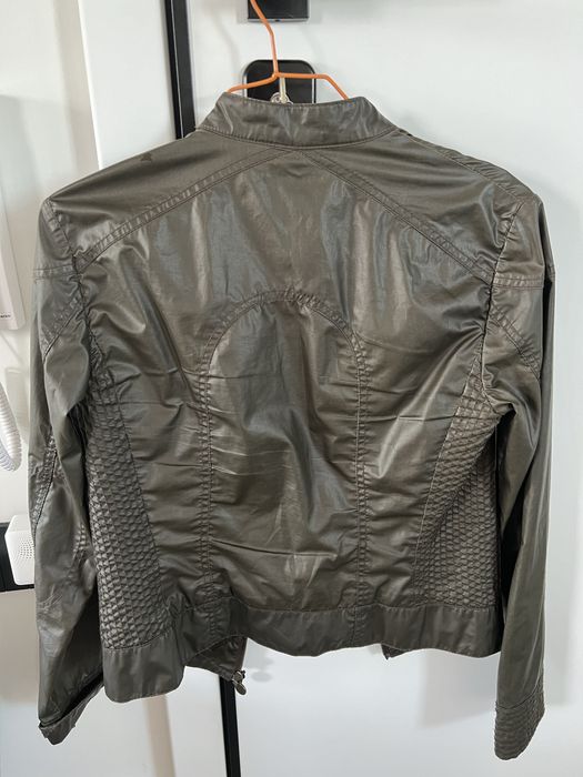 Тънко яке Mango