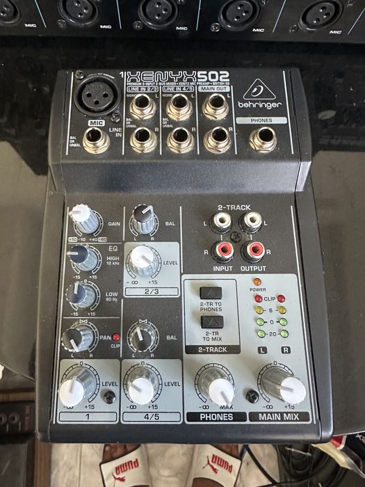 Mixer Behringer