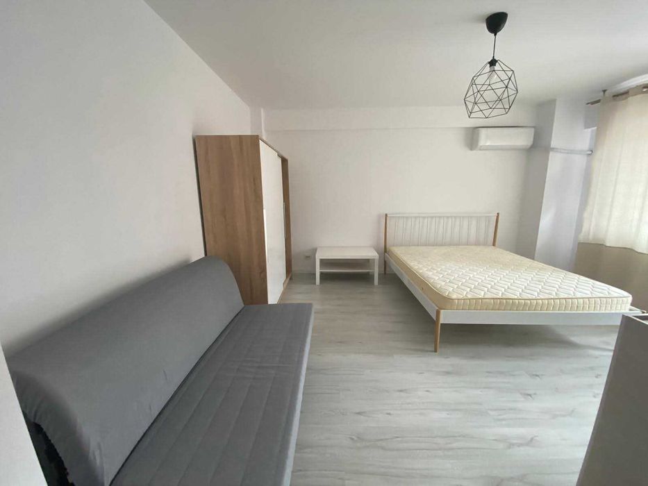 Apartament studio de închiriat