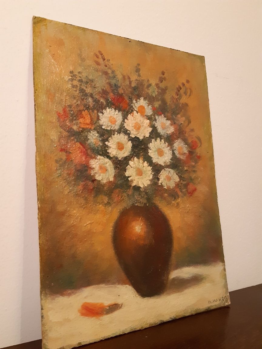 Стара картина натюрморт ,,Ваза с цветя,, на художника Николай Илиев