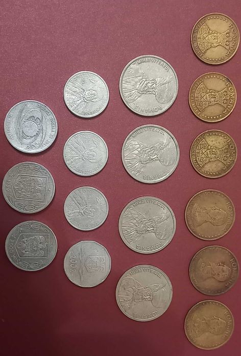 37 monede ani diferiti si 2 bancnote Romania