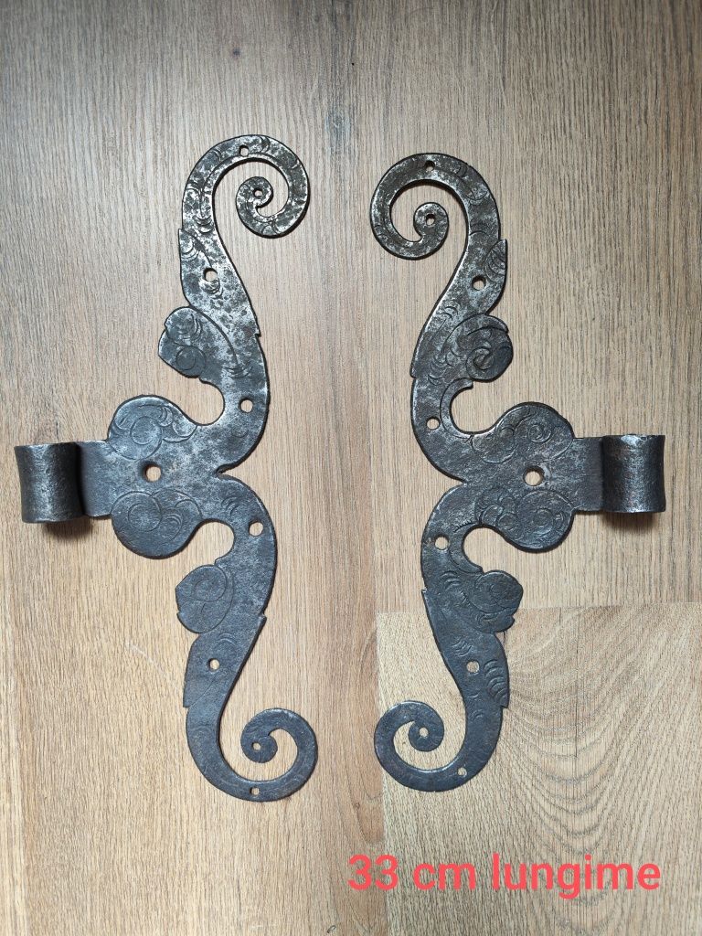 Balamale de porți săsești autentice, restaurate