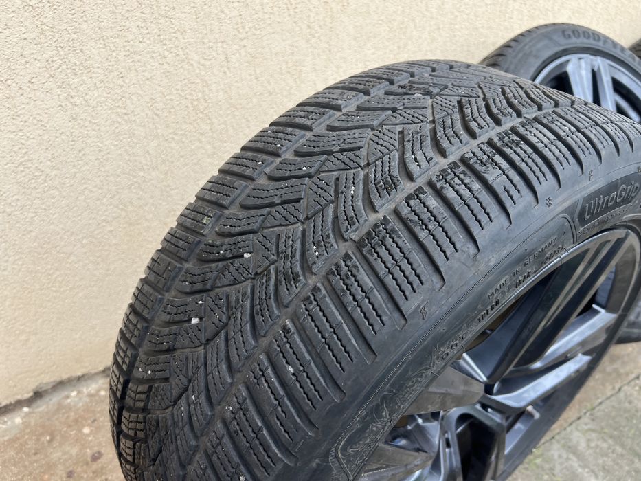 Jante Bmw 18 Anvelope Iarna 245/45 Style 853