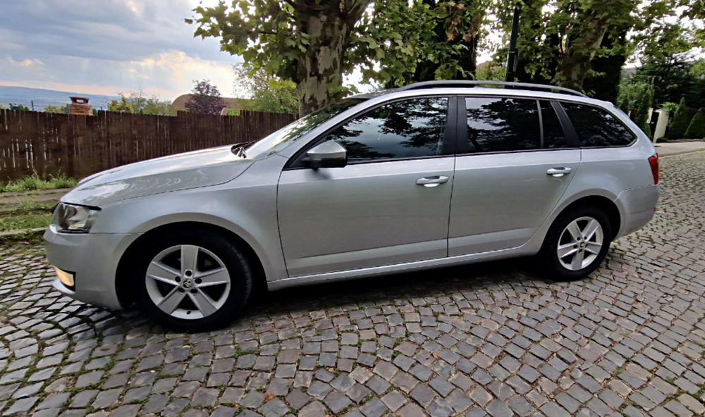 Vând Skoda Octavia 3