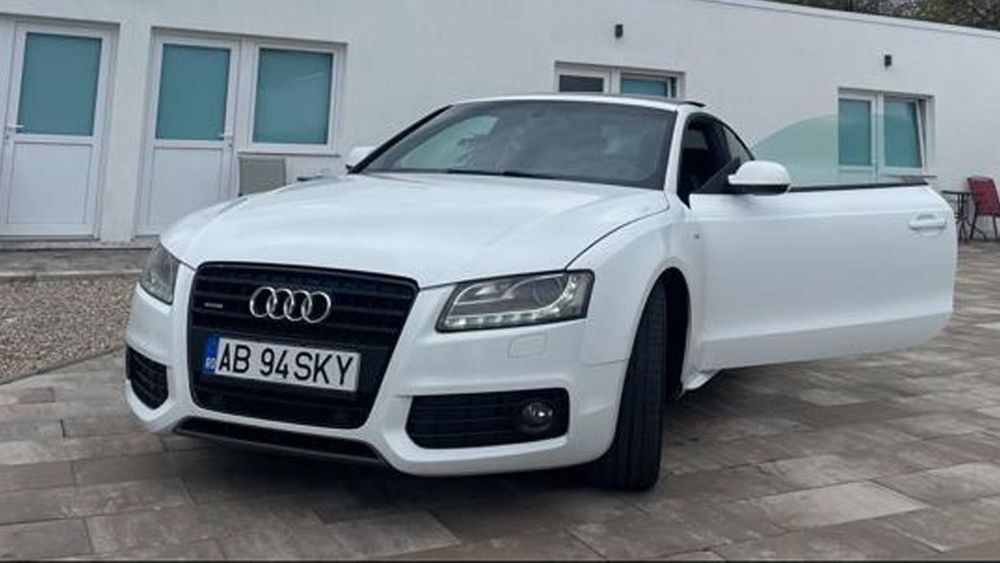 Vând Audi A5 S-line